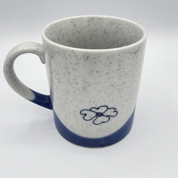 Dogwood Flowers North Carolina Souvenir molded stoneware coffee mug. APS Vintage - Picture 2 of 5